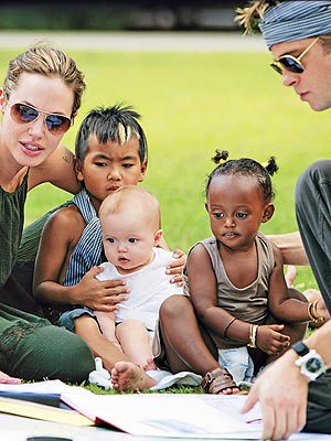 angelina jolie and brad pitt family. Brad Pitt and Angelina Jolie#39;s