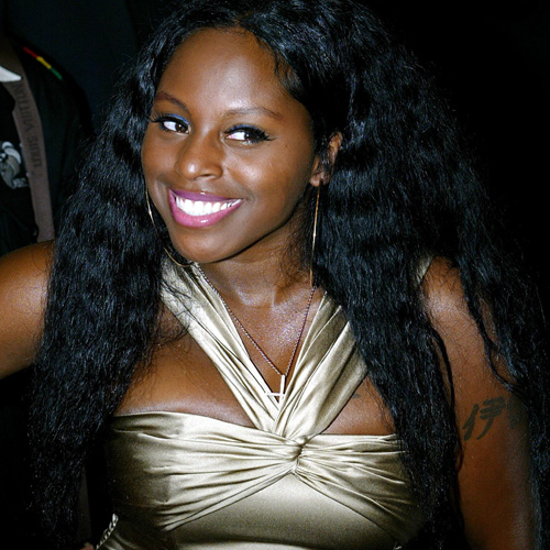 foxy brown pics. Foxy Brown went shopping after